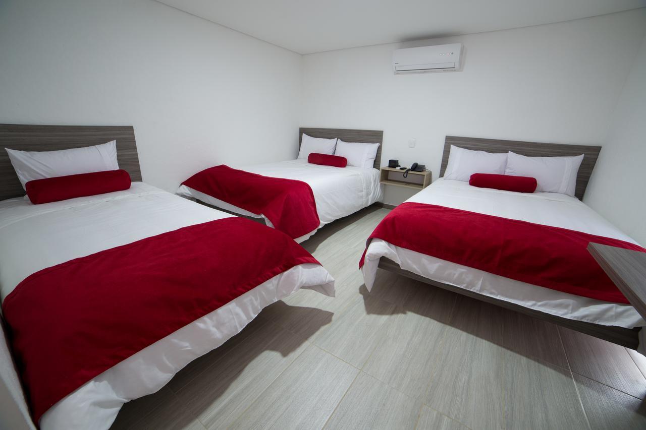 Hotel Med 70 ميديلين المظهر الخارجي الصورة