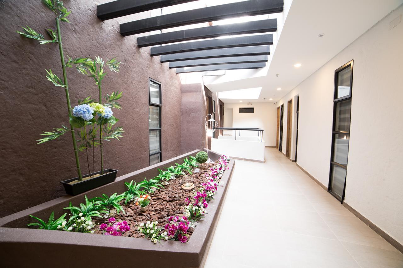 Hotel Med 70 ميديلين المظهر الخارجي الصورة