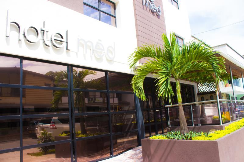 Hotel Med 70 ميديلين المظهر الخارجي الصورة