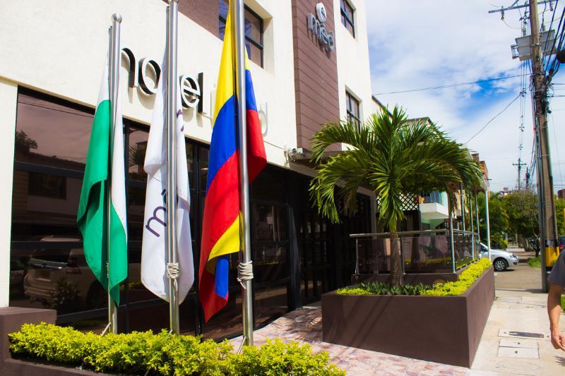 Hotel Med 70 ميديلين المظهر الخارجي الصورة