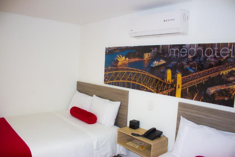 Hotel Med 70 ميديلين المظهر الخارجي الصورة